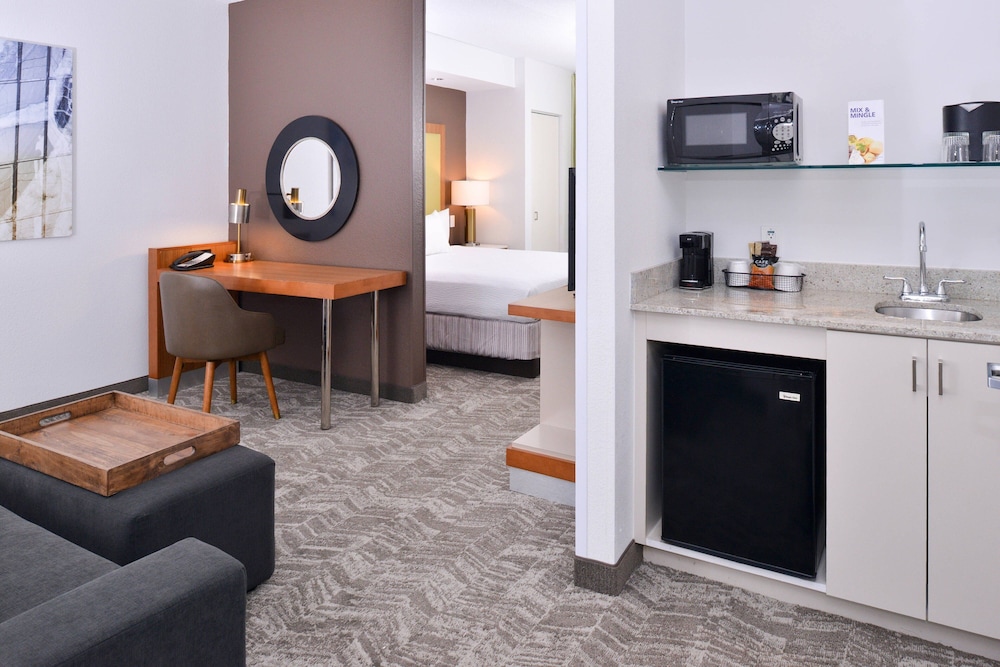 SpringHill Suites by Marriott Fairfax Fair Oaks - photo 9