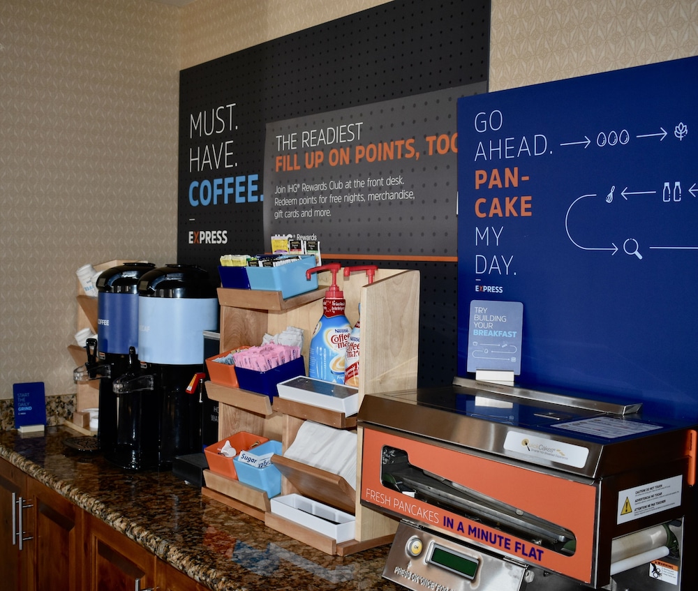 Holiday Inn Express & Suites Silt Rifle by IHG - photo 59