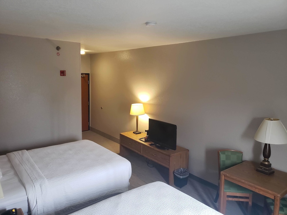 Country Inn & Suites by Radisson Fairview Heights IL - photo 21