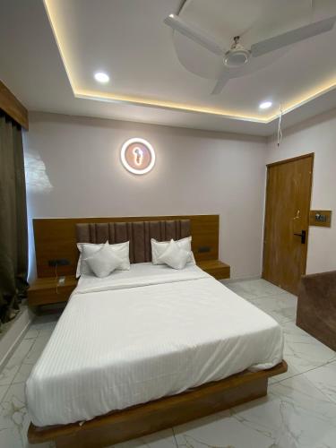 Hotel Elite in Ahmedabad, India