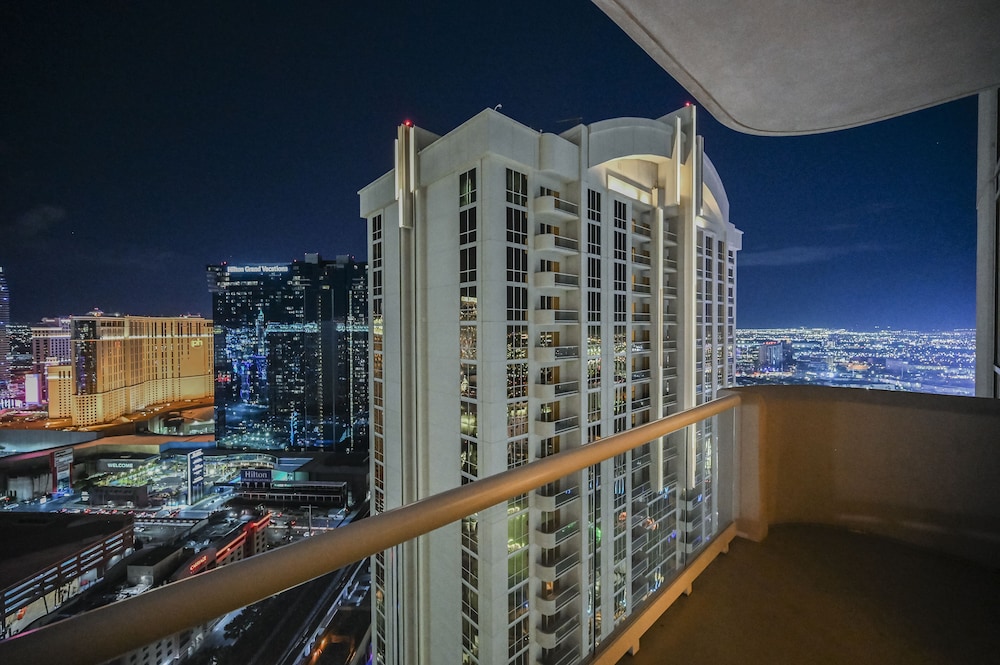 StripViewSuites at Signature - photo 282