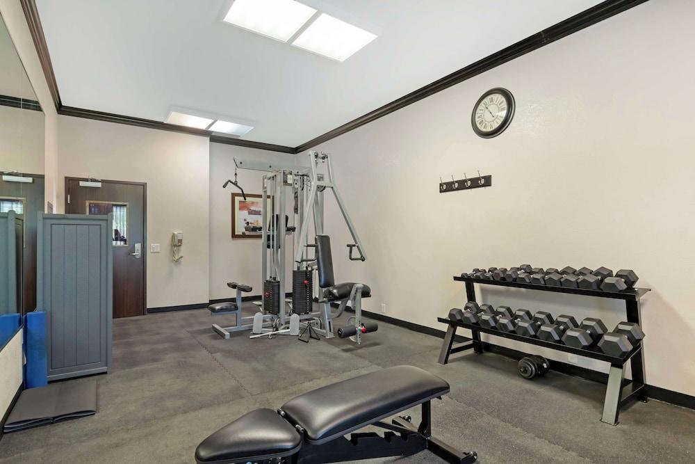Best Western Plus Pleasanton Hotel - photo 23