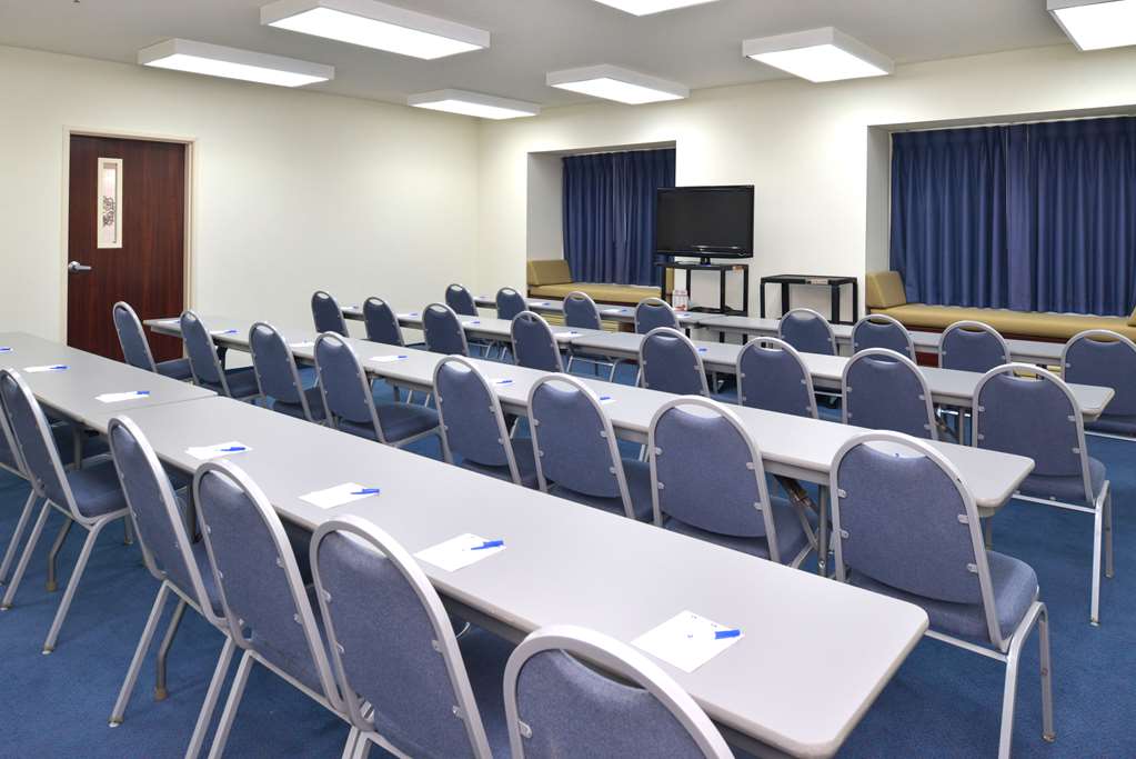Americas Best Value Inn & Suites Maryville - photo 24