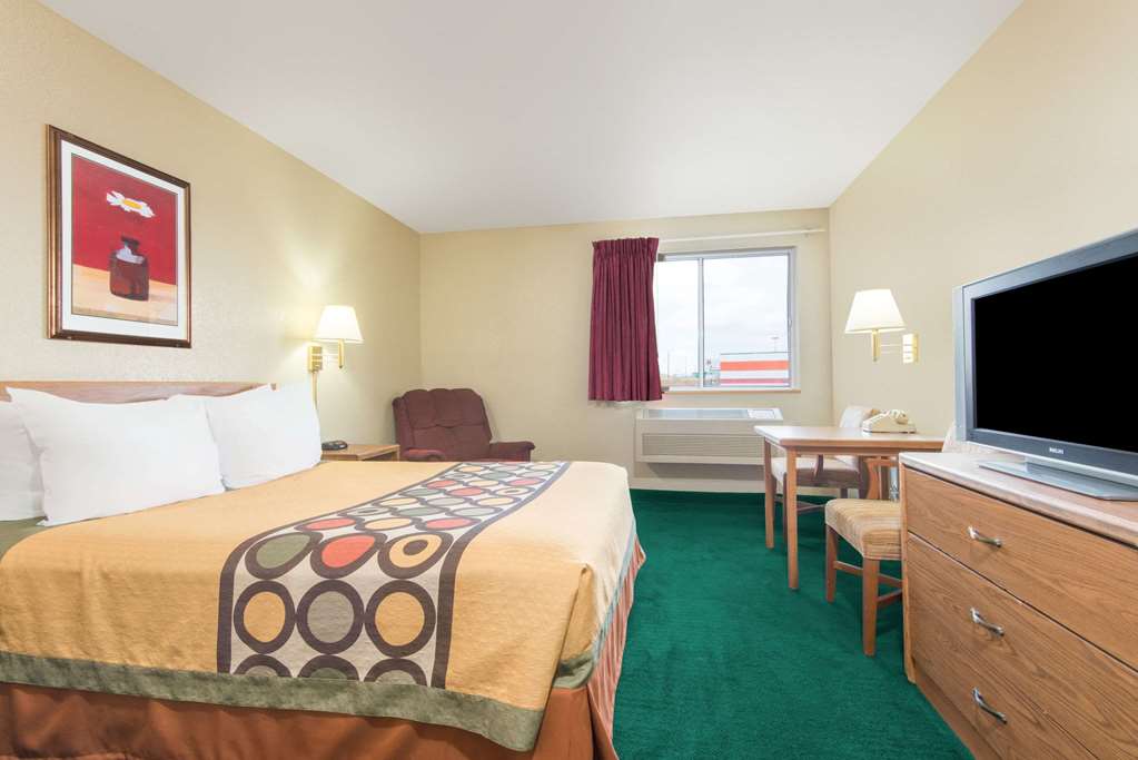 Super 8 by Wyndham Trinidad - photo 10