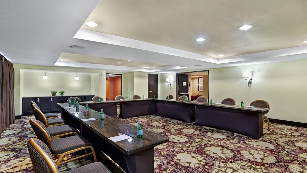 Crowne Plaza Houston Galleria Area by IHG - photo 107