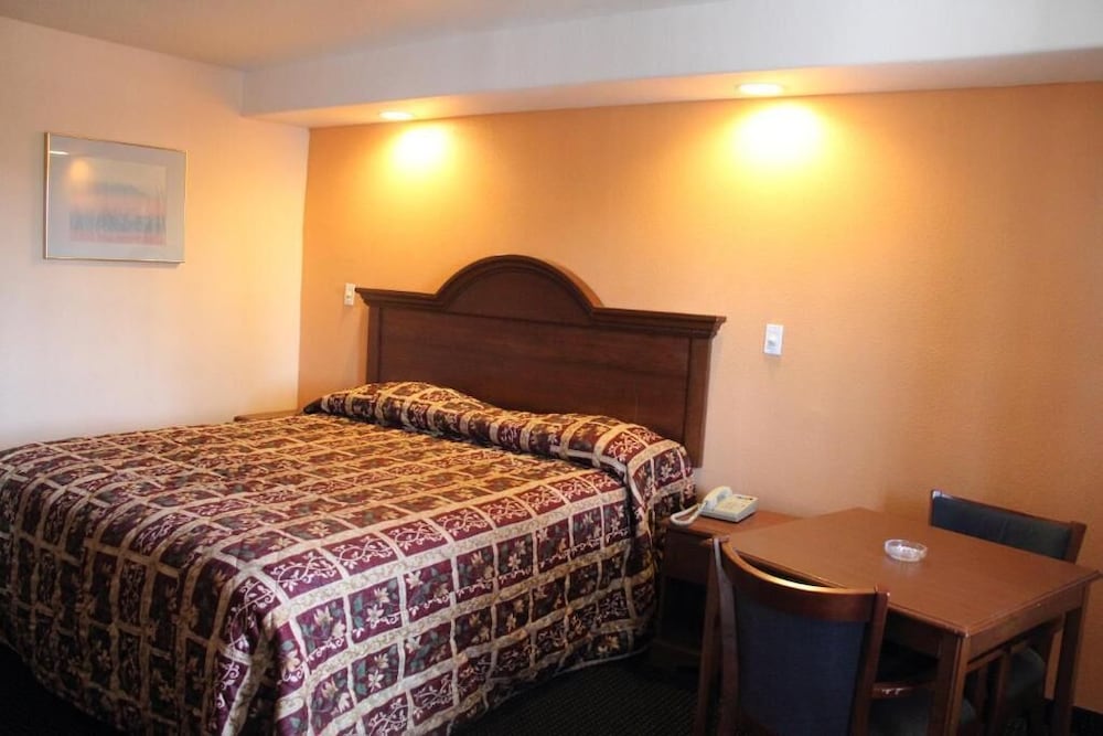 Astro Motel - featured photo