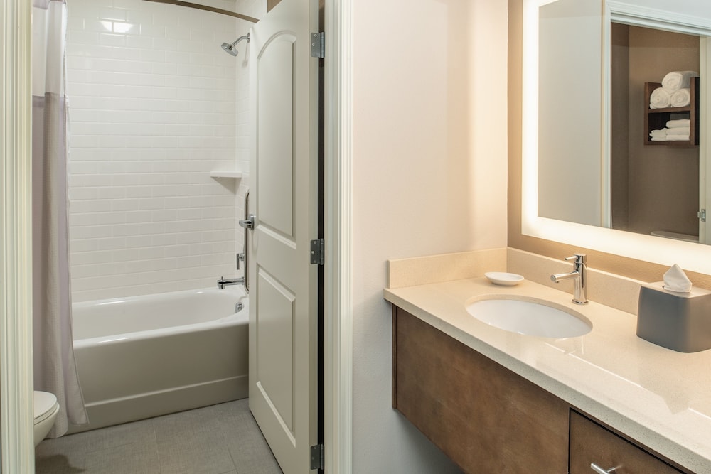 Staybridge Suites Hillsboro North by IHG - photo 12