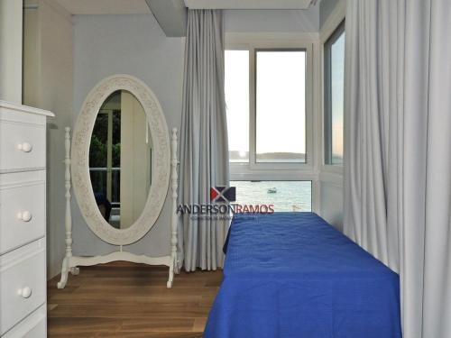 1080 Apartamento com vista para o mar em Bombinhas