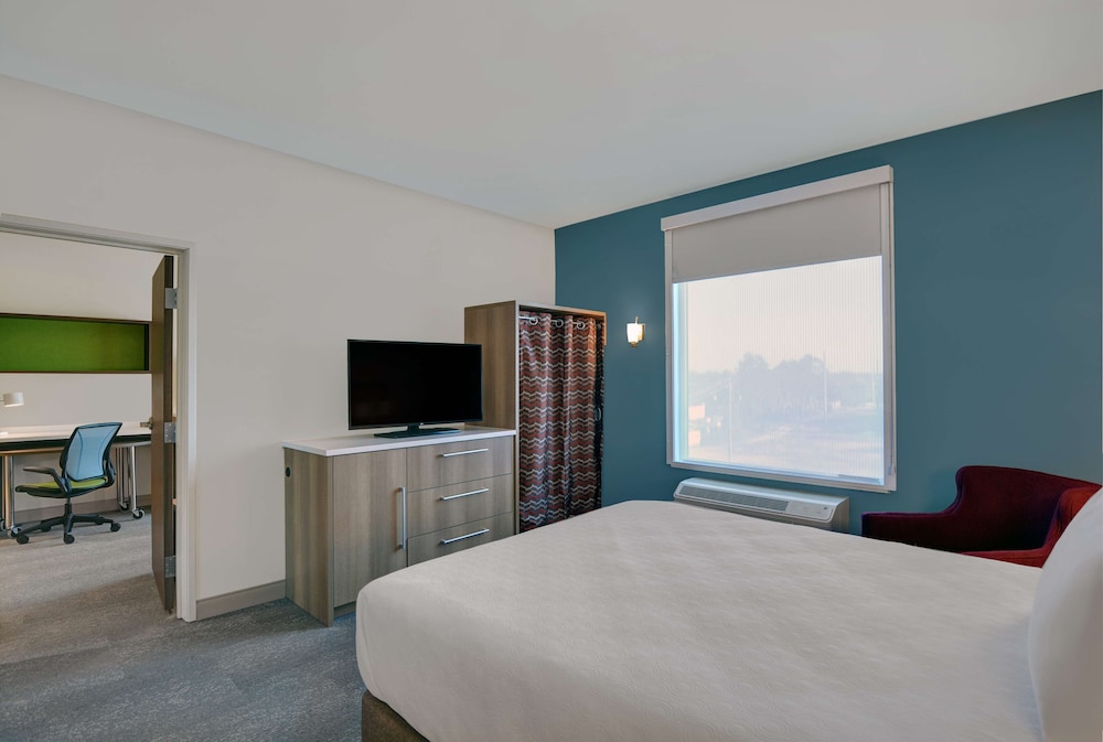 Home2 Suites by Hilton Panama City Beach FL - photo 13