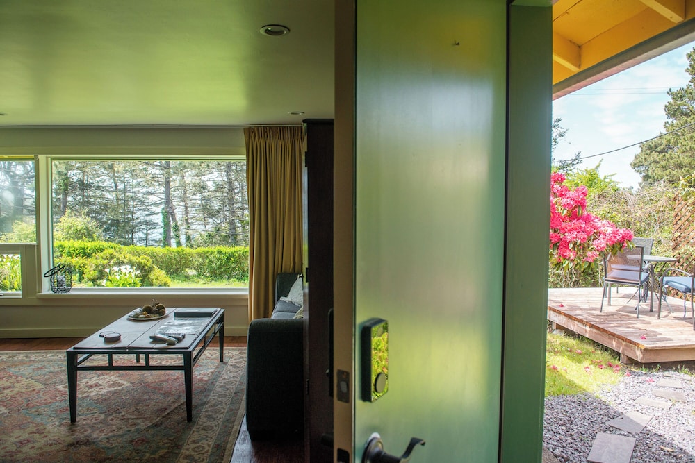 Inn at Buckhorn Cove - photo 8