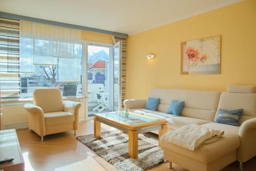 Haus Ostseeblick Wohnung 7 — 4-Star Luxury Hotel in Gromitz, Germany