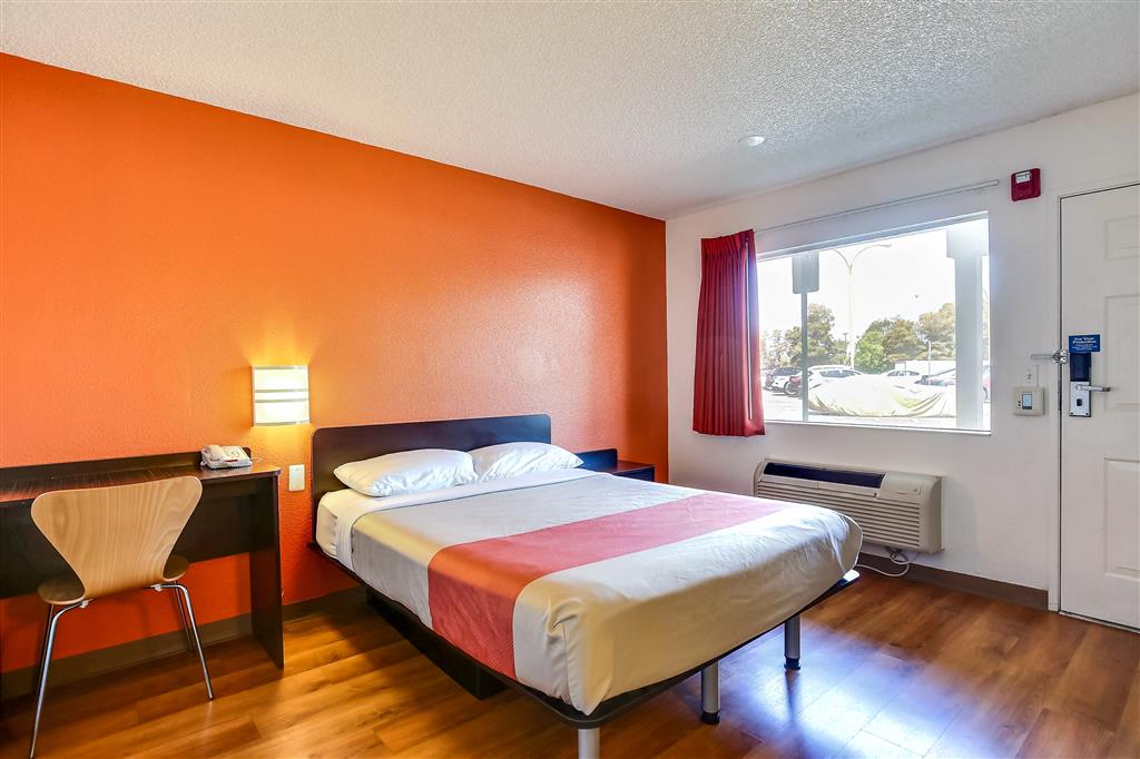 Motel 6 Oakland CA Embarcadero - photo 13