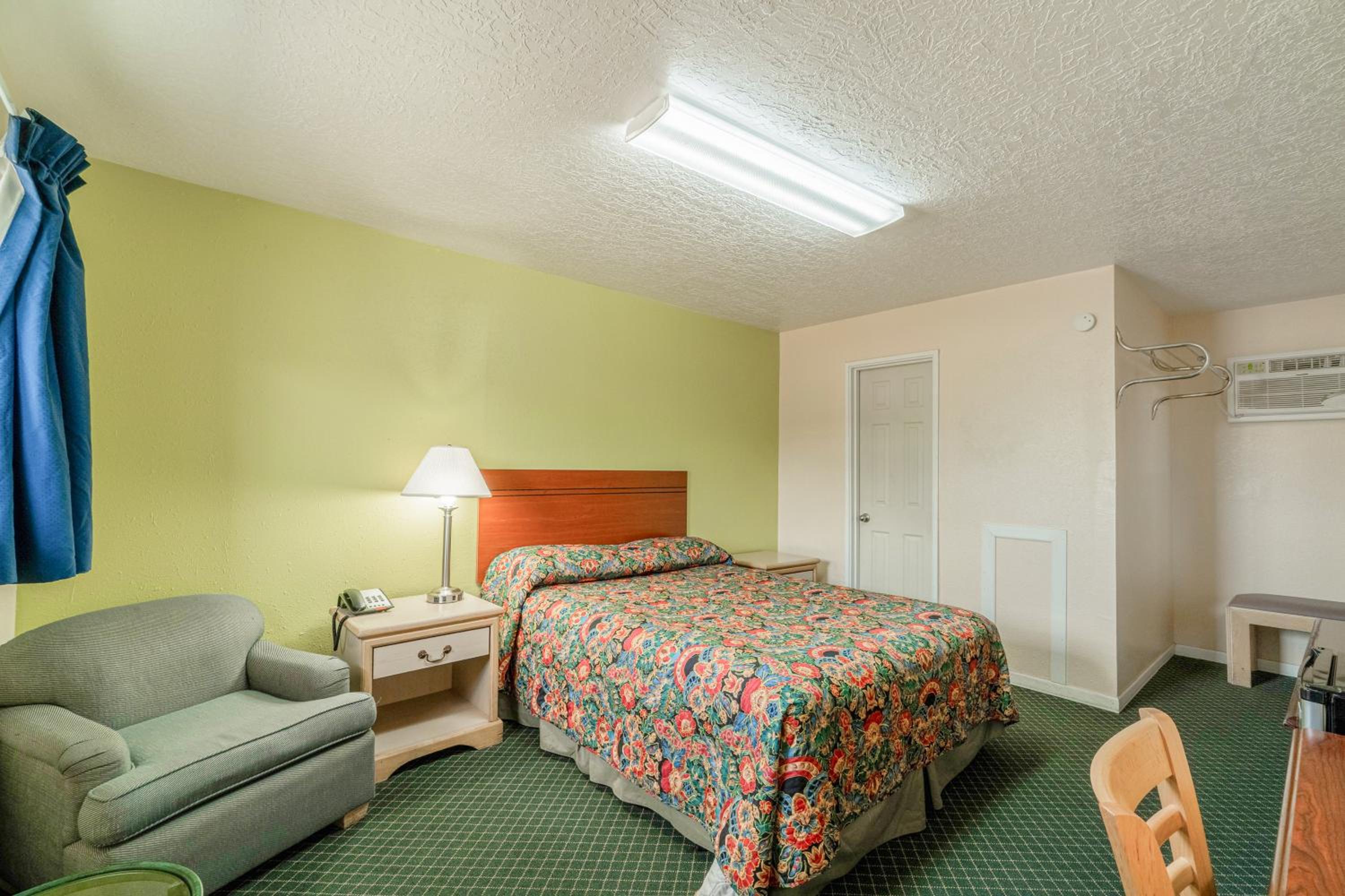 Longhorn Motel Boise City - photo 34