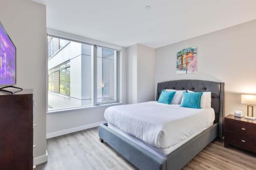 Luxury Apt in Seaport with Gym — 4-Star Luxury Hotel in Boston, United States