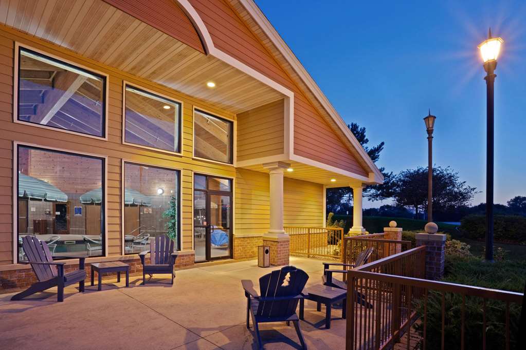AmericInn by Wyndham Chanhassen - photo 43