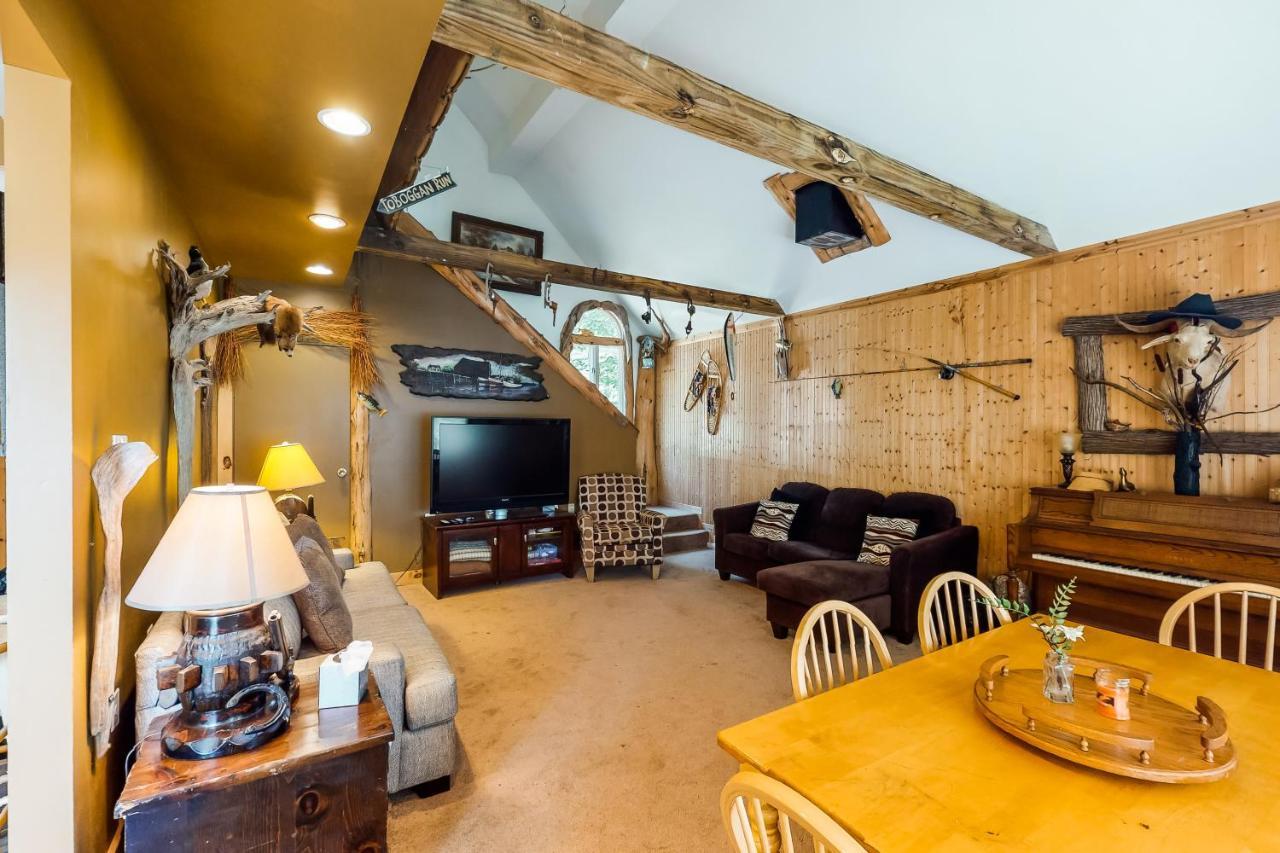 Making Memories in Mariaville — hotel in Otis