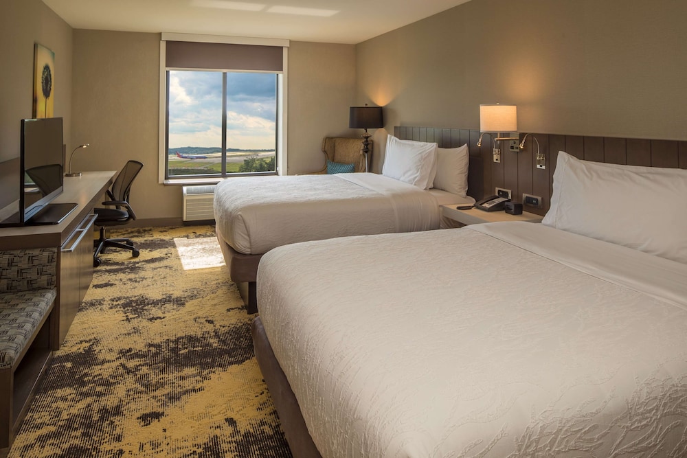 Hilton Garden Inn Pittsburgh Airport - photo 10