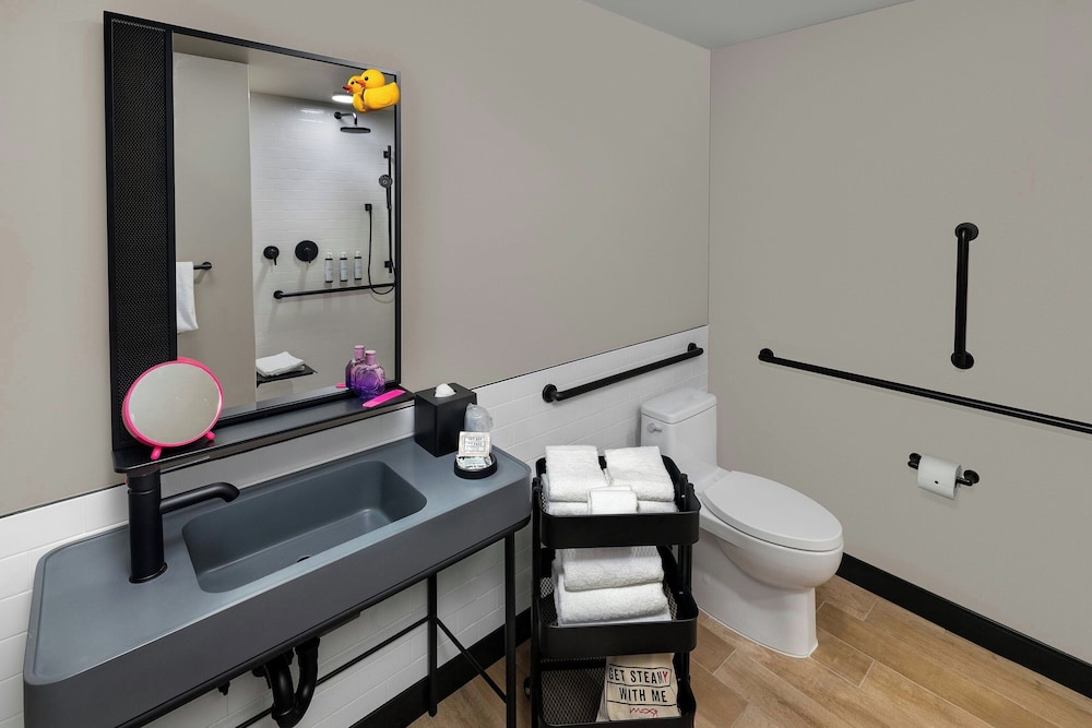 Moxy Miami Wynwood - photo 27