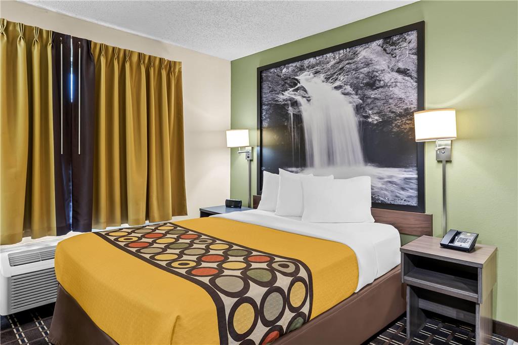 Super 8 by Wyndham Watertown WI - photo 25
