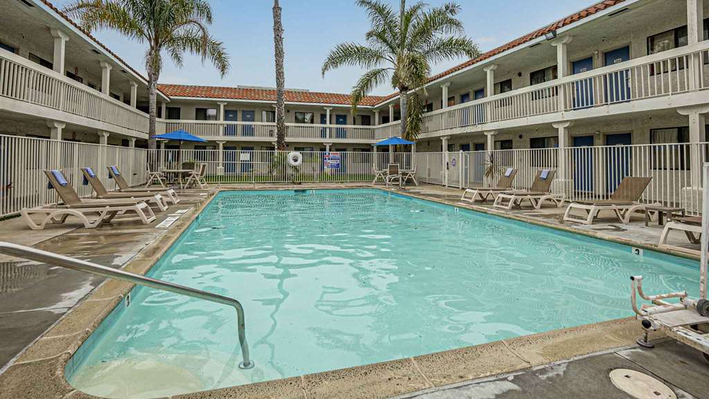 Motel 6 Carlsbad CA Beach - photo 5