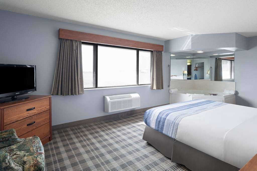 AmericInn by Wyndham Stuart - photo 26