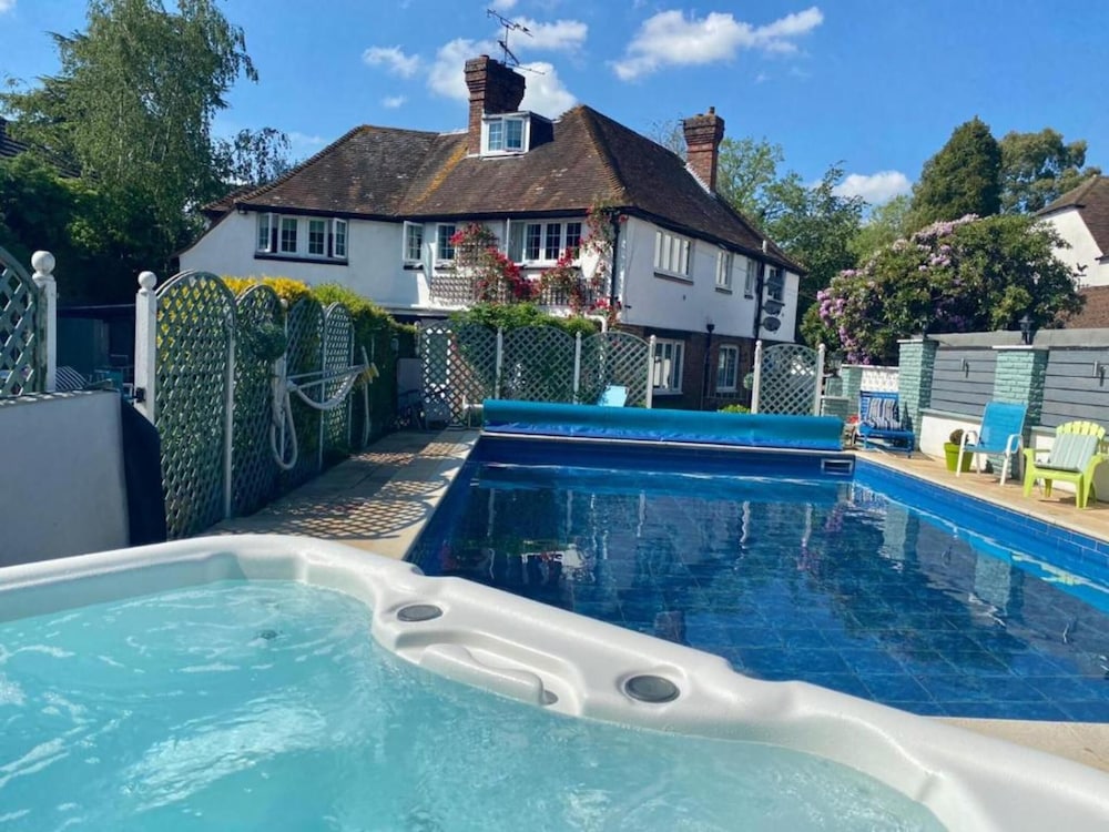 Hazelwick in Horley, United Kingdom