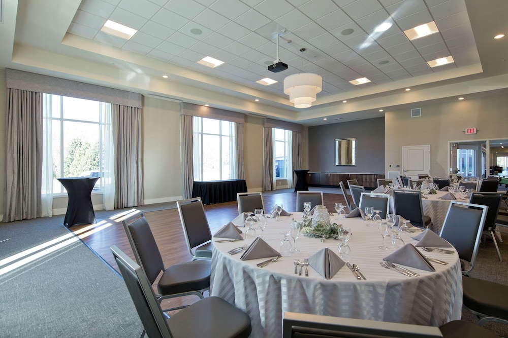 Hilton Garden Inn Martinsburg - photo 53