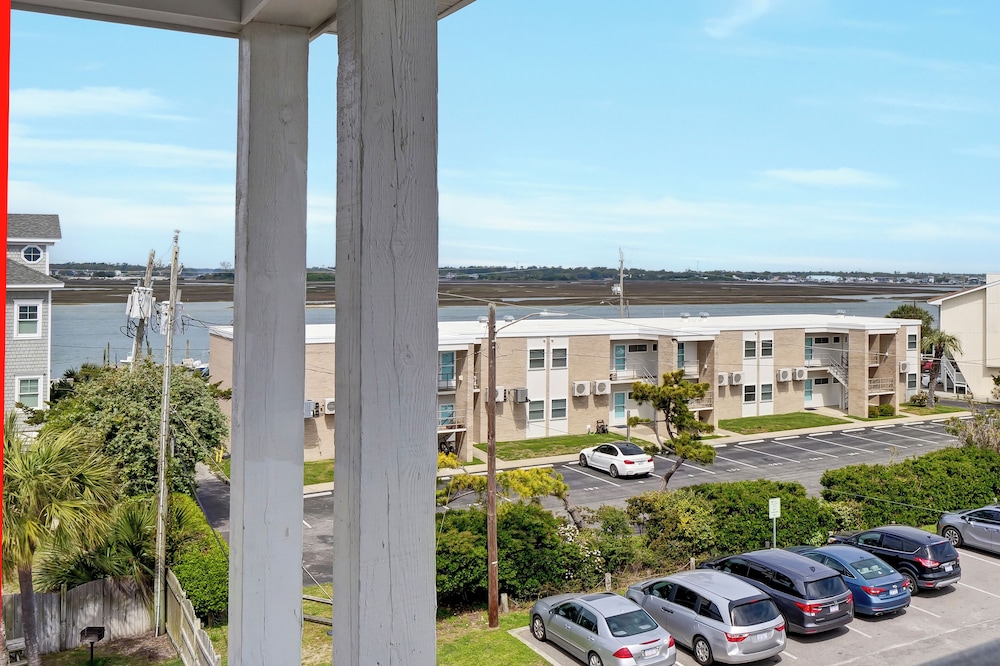 Sandpeddler Inn & Suites - photo 219