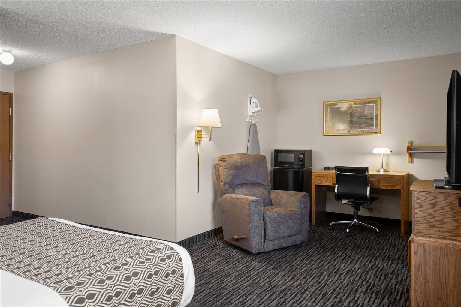 Super 8 by Wyndham Lewistown - photo 18