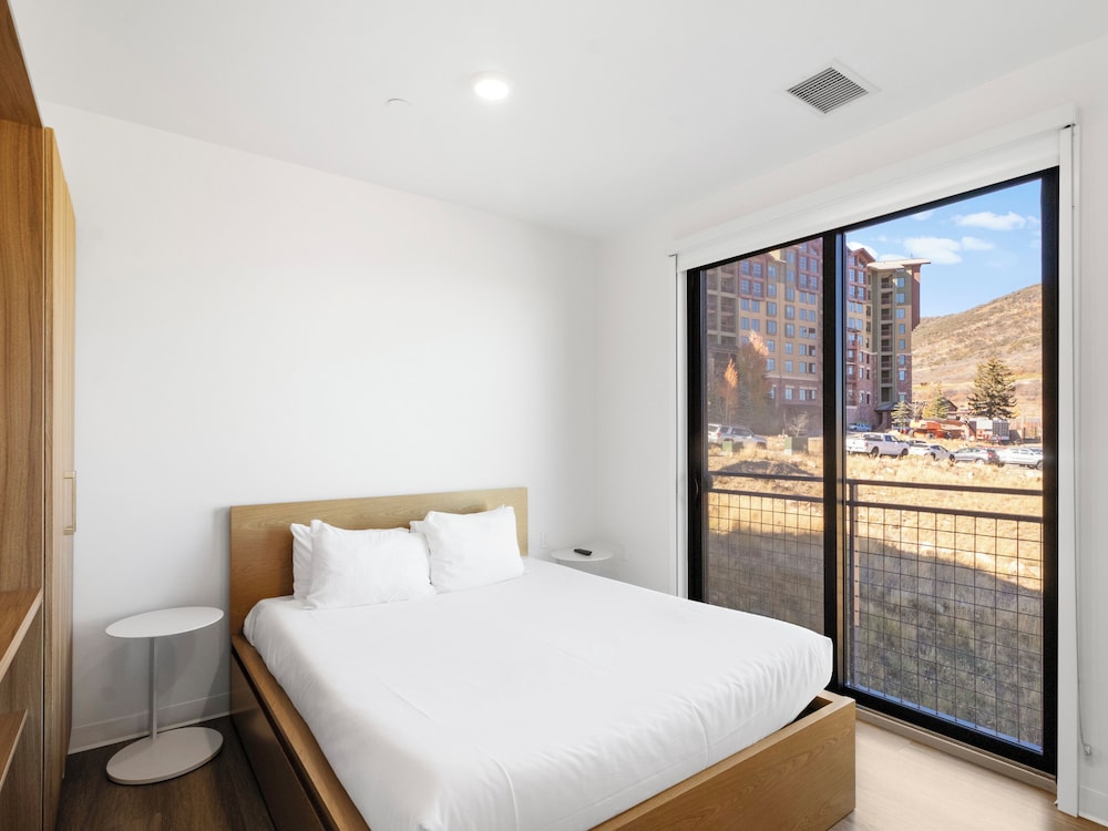 Yotelpad Park City - photo 48