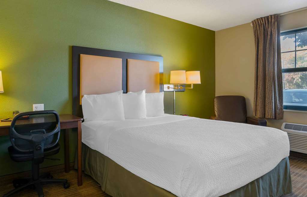 Extended Stay America Suites Detroit Metropolitan Airport - photo 9