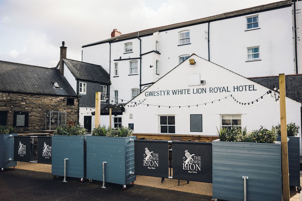 White Lion Royal Hotel in Bala, United Kingdom