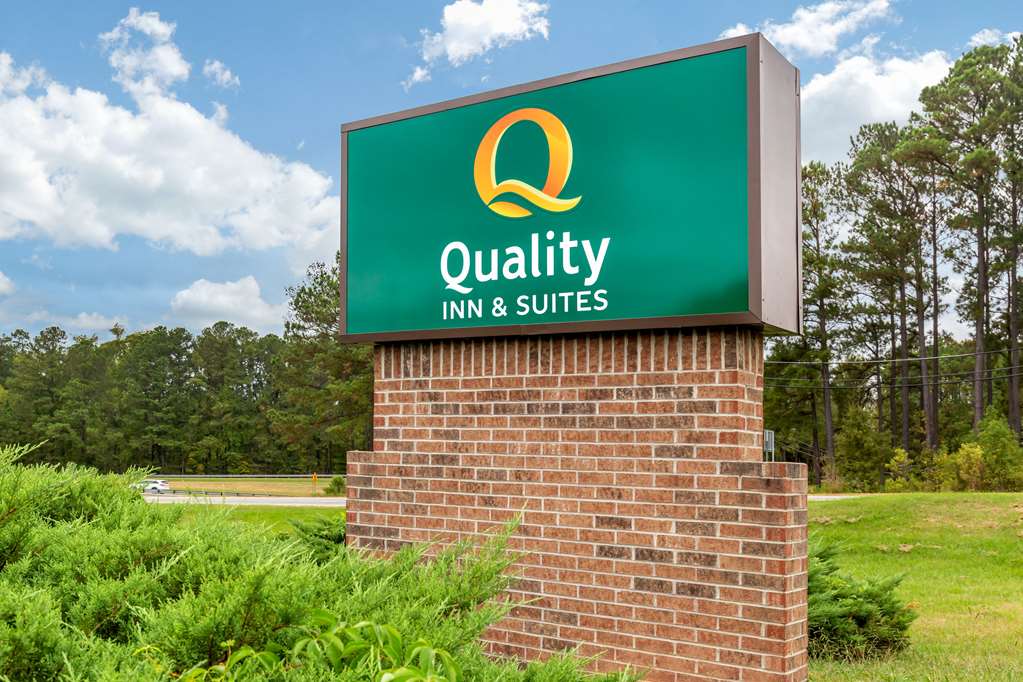 Quality Inn & Suites Apex Holly Springs - photo 4