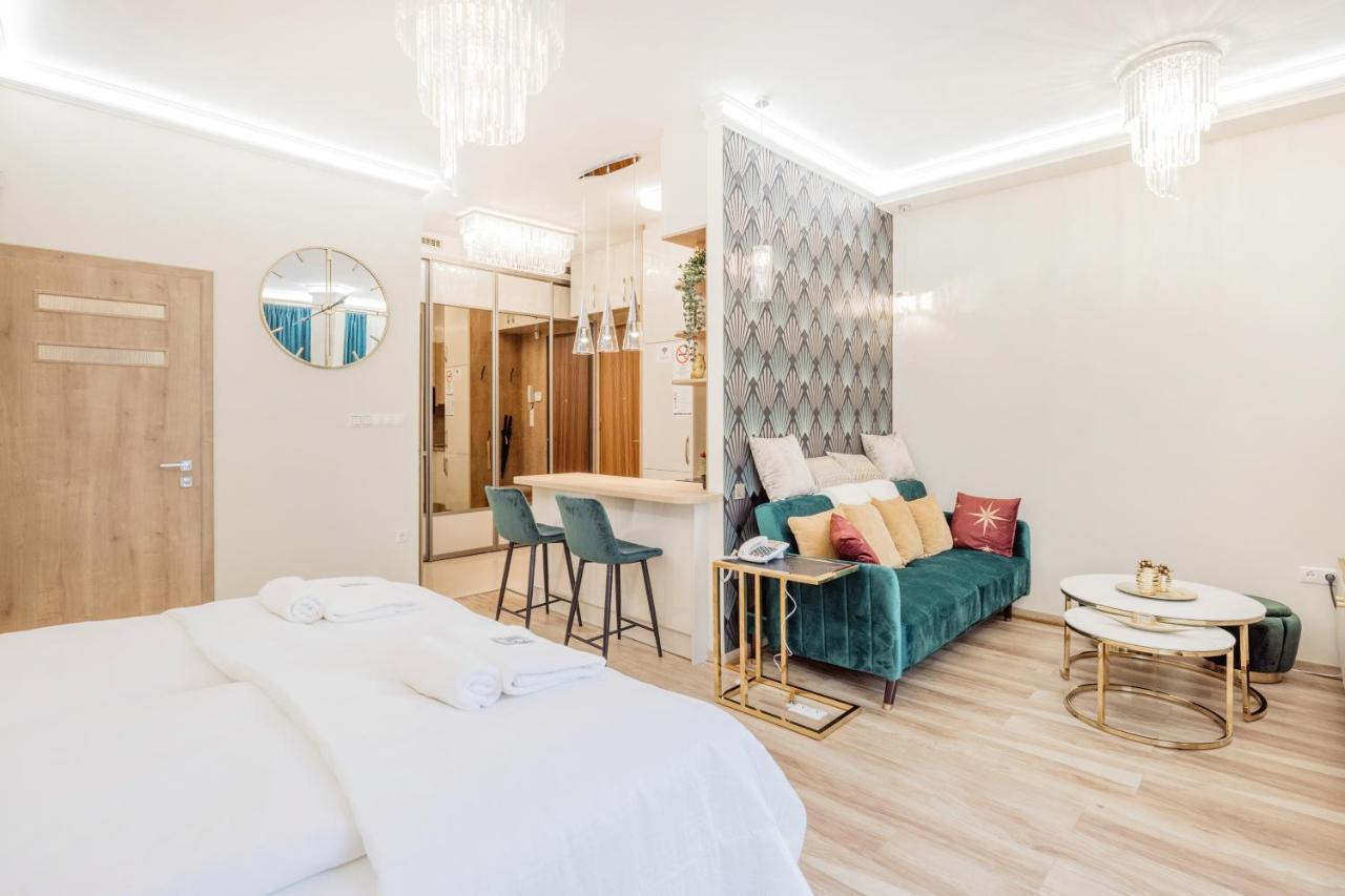 Shining Feather Studio — 4-Star Luxury Hotel in Budapest, Hungary