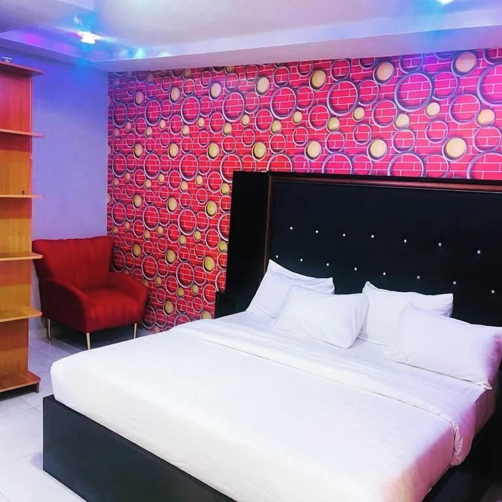 Kafz Luxury Apartment — 4-Star Luxury Hotel in Awka, Nigeria