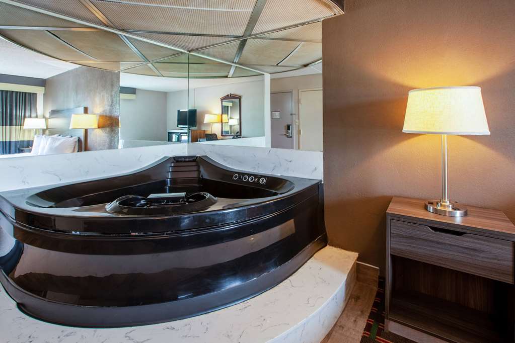 Baymont by Wyndham Northwood - photo 30