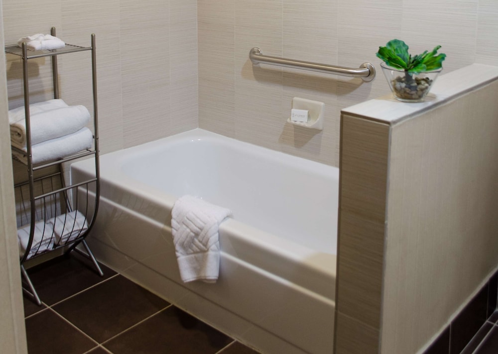 DoubleTree Suites by Hilton Tucson Airport - photo 24