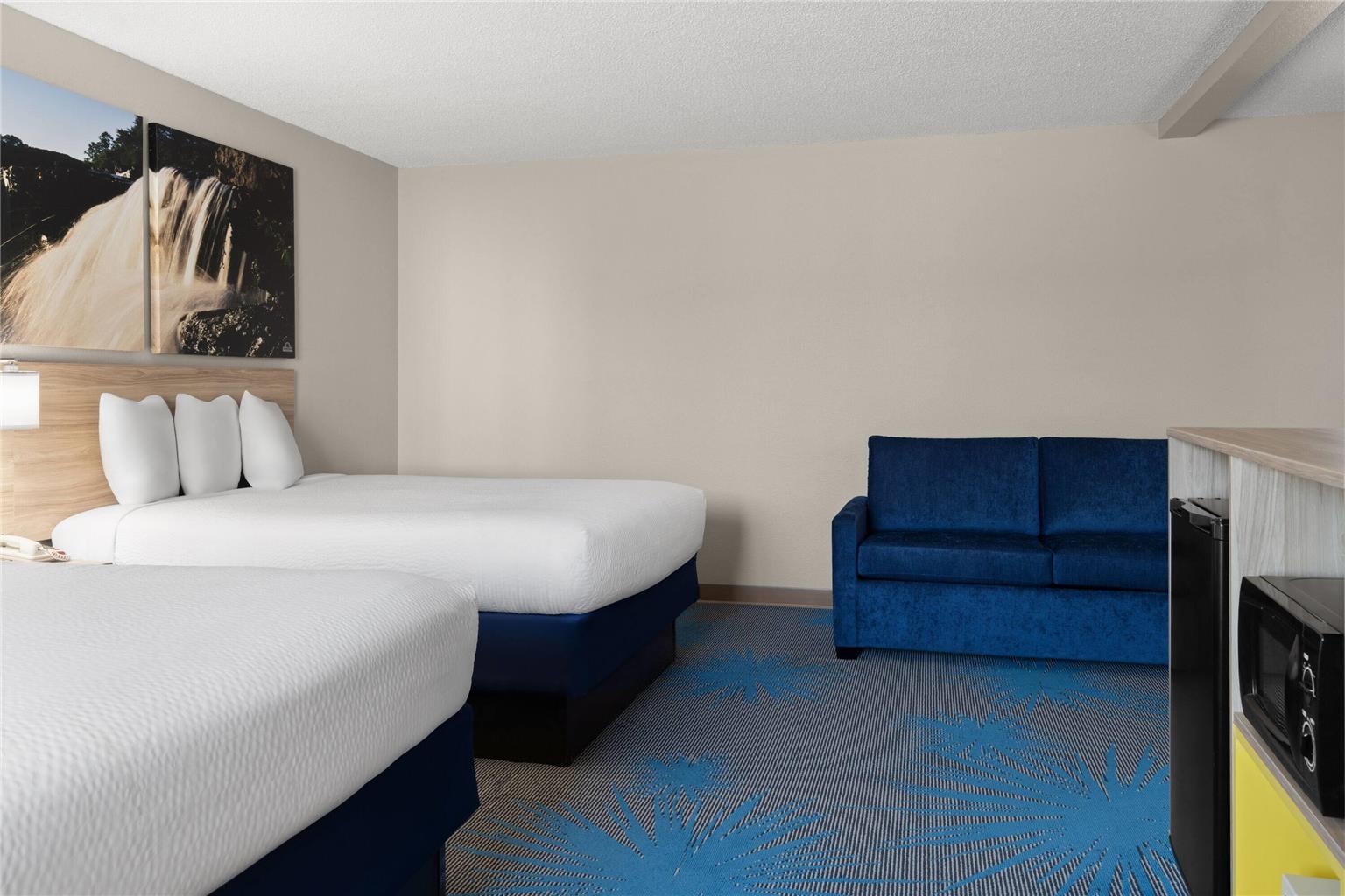 Days Inn by Wyndham Jamestown - photo 21