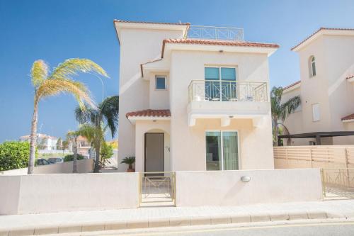 George's Lux Villa