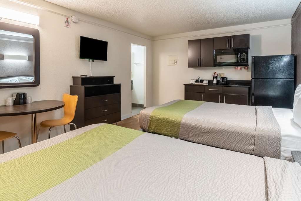 Studio6 Fort Worth TX West Medical Center - photo 18