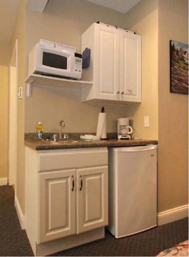 Studio East Motel - photo 15