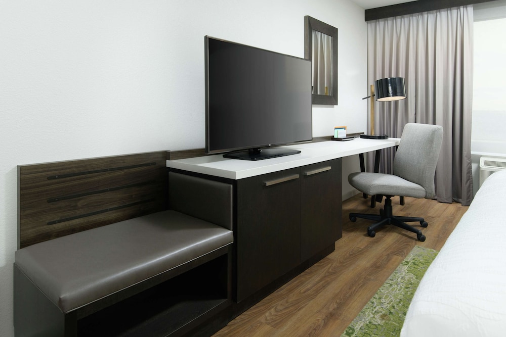 Hilton Garden Inn Memphis Downtown Beale Street - photo 14