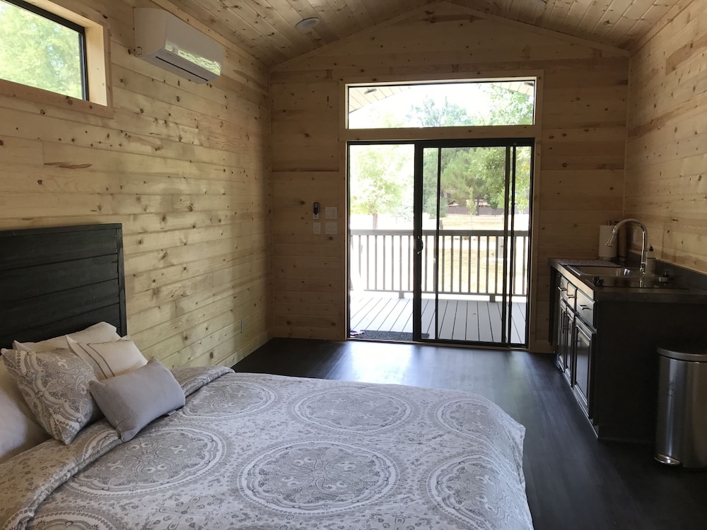 Mandala Springs Wellness Retreat Center - photo 11