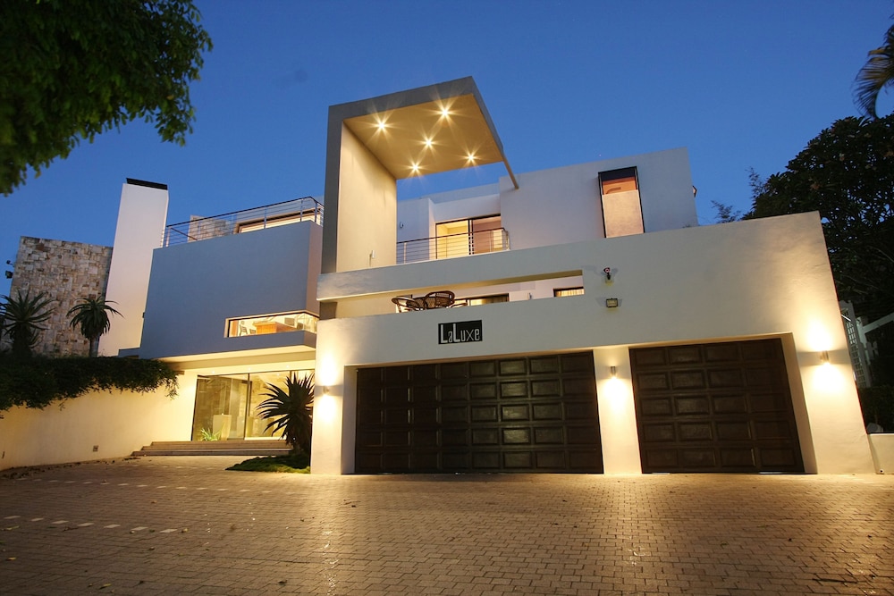 Laluxe — 4-Star Luxury Hotel in Durban, South Africa