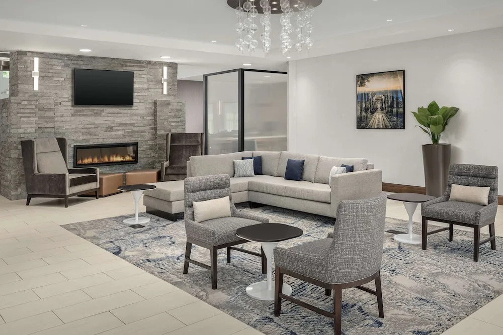 Home2 Suites by Hilton Greenville - photo 18