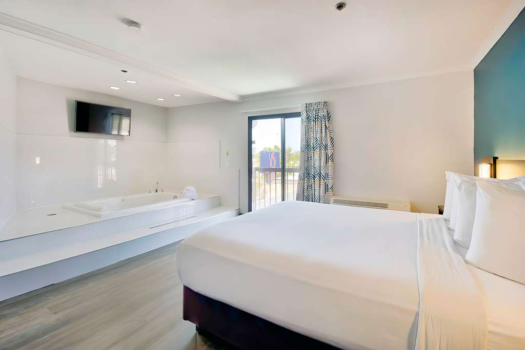 Studio 6 Suites Lawndale CA South Bay - photo 18