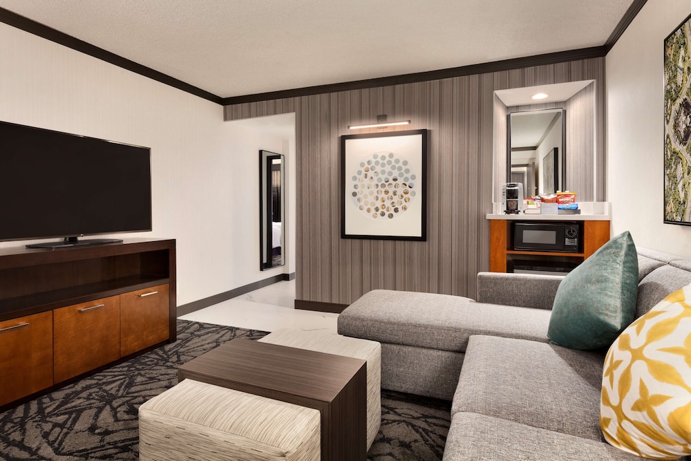 Embassy Suites by Hilton Santa Clara Silicon Valley - photo 22