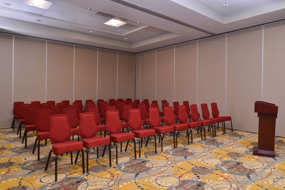 Crowne Plaza Shenandoah Woodlands Area By Ihg - photo 45