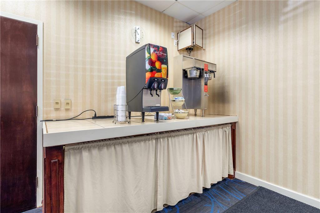 Quality Inn Vienna Tysons Corner - photo 24