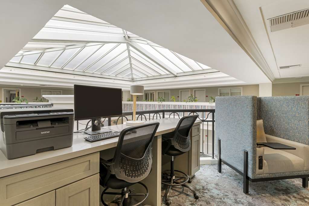 Best Western Plus All Suites Inn - photo 9